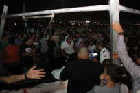 بالصور: إصابة طفيفة لطفلة سقطت عن أرجوحة في احدى المتنزهات شمال يافا